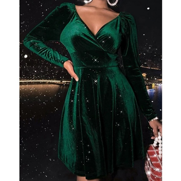 Burgundy velvet  surplice neckline long sleeve A line mini dress - Picture 14 of 15